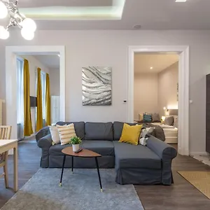 Luxury Central Next To The Fashion Str. דירה