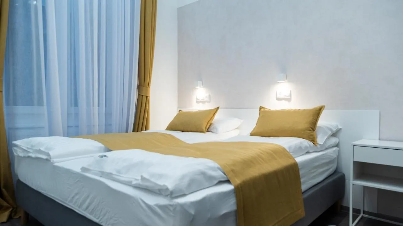 Bpr Downtown Gemstone Apartments Budapest